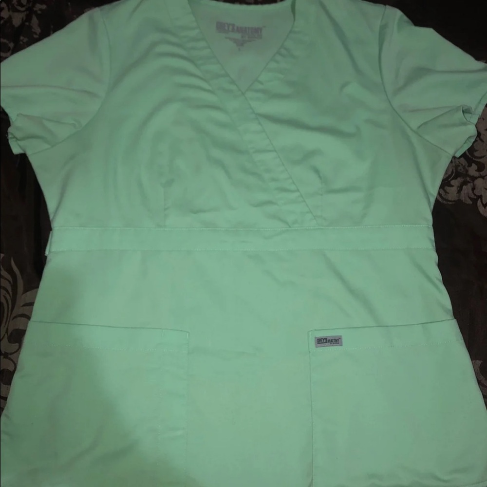 Very cute Grey’s Anatomy scrub top. Large